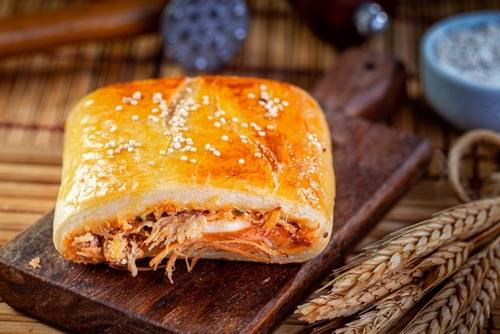 Hamburgão de frango - Assaí Atacadista - salgados de padaria