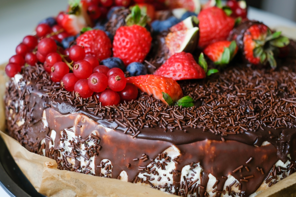 imagem ilustrativa - escondidinho de brigadeiro com frutas - Assaí Atacadista