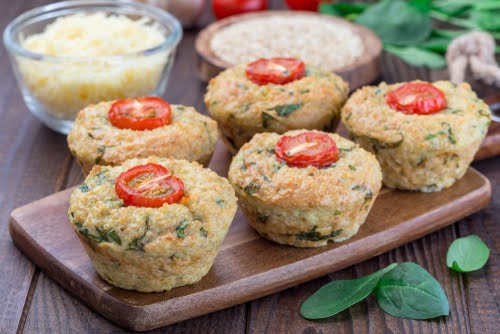 muffins salgados com tomate - lanches para viagem - Assaí Atacadista