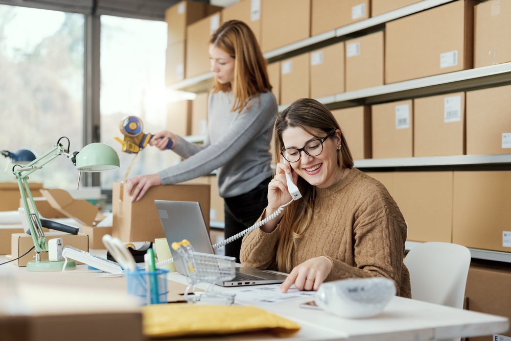 mulheres brancas jovens empreendedoras - sucesso do cliente - Assaí Atacadista