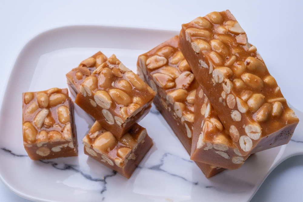 pé de moleque de geladeira - biscoitos de São João - Assaí Atacadista